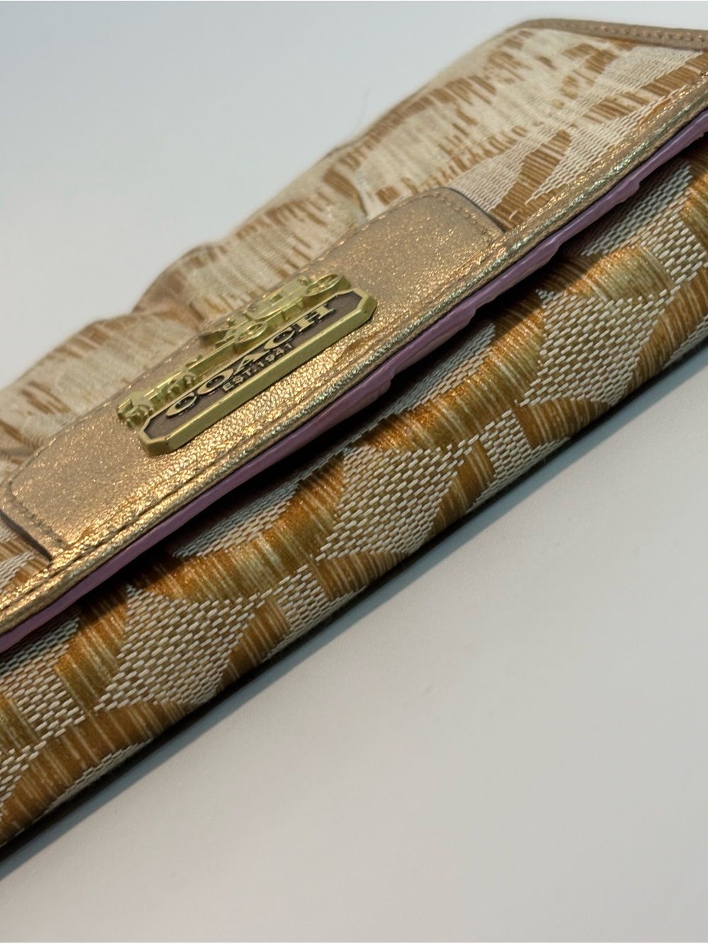 COACH ($211) Gold Signature Op Art Canvas Compact Wallet AUTHENTIC - Picture 5 of 15